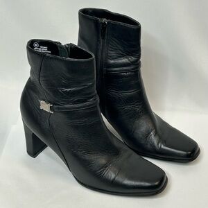 Hillard & Hanson Black Heeled Ankle Boots